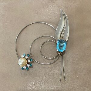 Silver-Tone Blue Crystal & Pearl Floral Swirl Brooch - Women's Jewelry